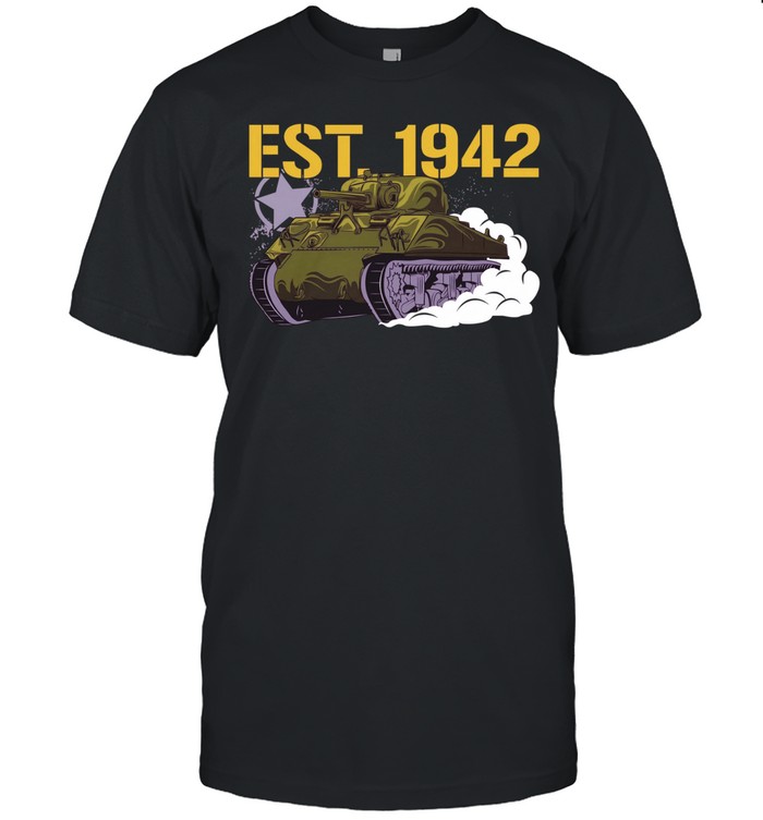 WW2 Sherman est 1942 tank Unisex T-Shirt
