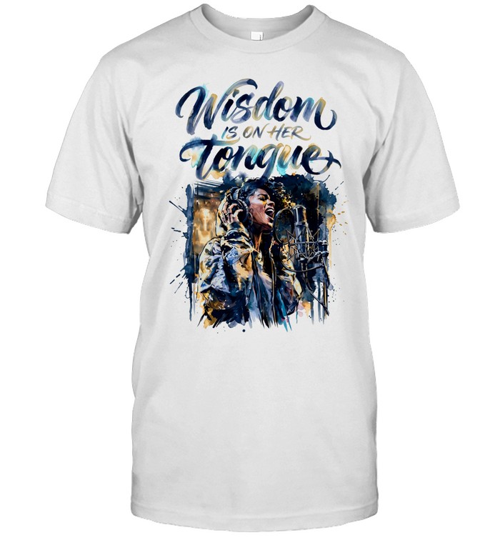 Singer and music misdom is on her tongue Unisex T-Shirt